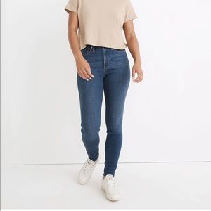 Madewell curvy high rise skinny - size 27 - like new condition